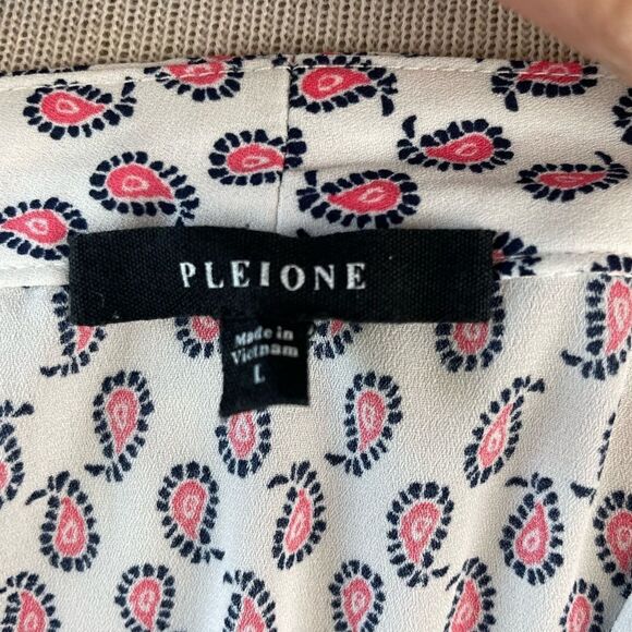 Pleione Short Sleeve Top Size L EUC - Picture 8 of 9
